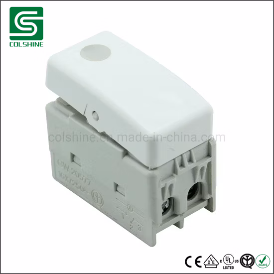 Prise murale électrique italienne en matériau PC avec pièces en cuivre